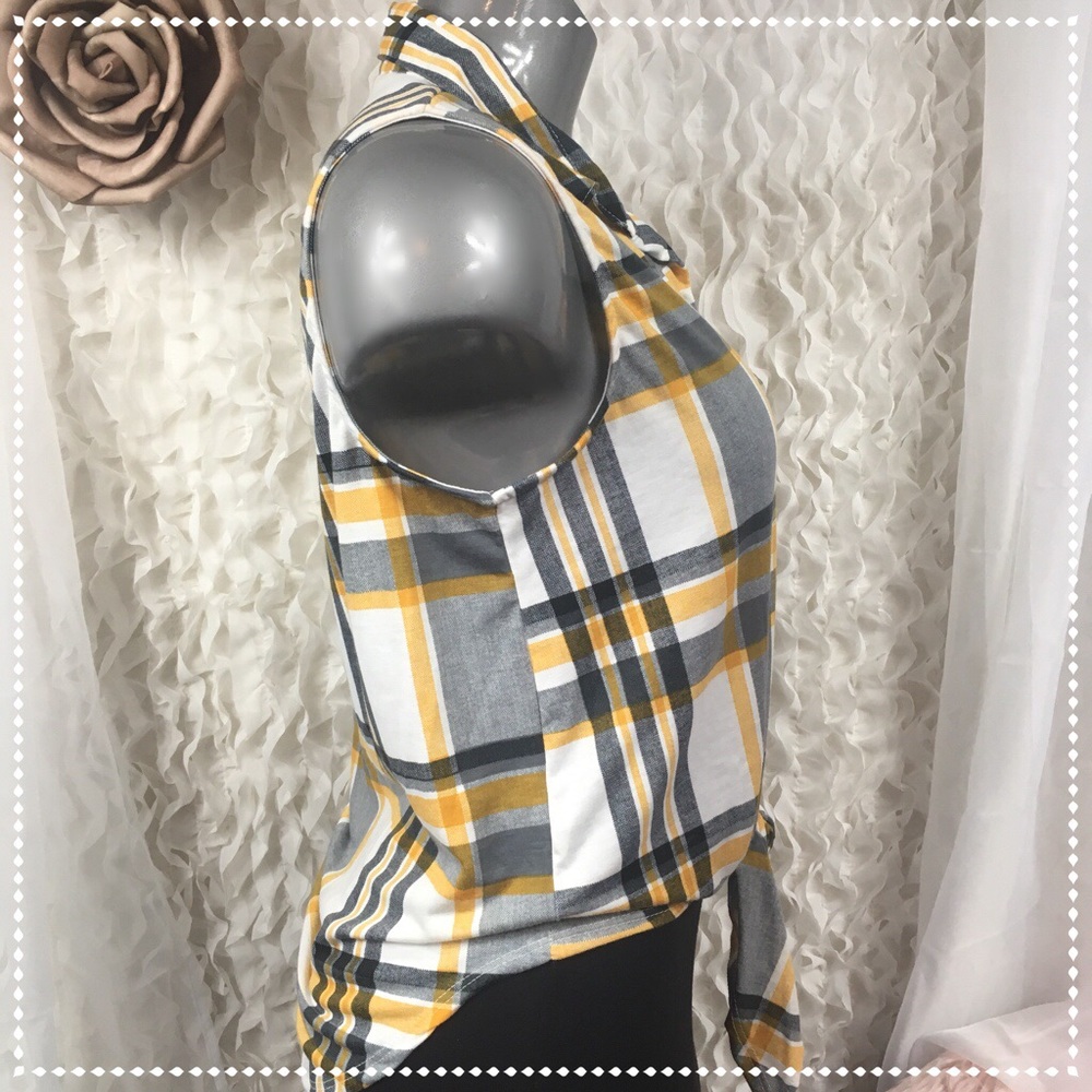 POLLY & ESTHER | Yellow Plaid Sleeveless Shirt NEW - Picture 4 of 8
